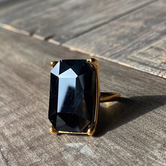 NEW Black Zirconium Stone Cocktail Ring - Picture 3 of 15